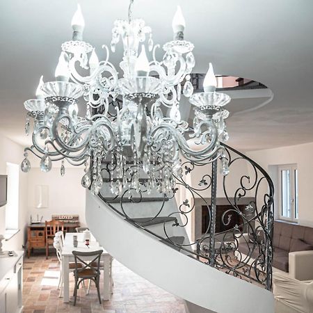 Luxury Villa Arianna Tarano Exteriör bild