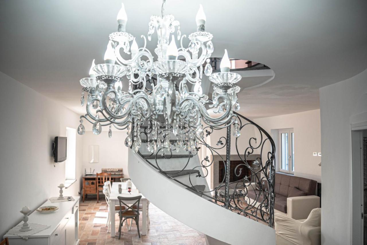 Luxury Villa Arianna Tarano Exteriör bild