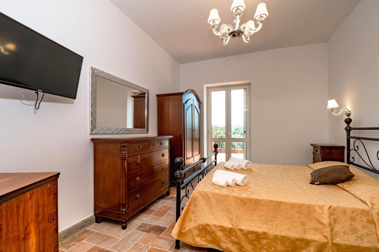 Luxury Villa Arianna Tarano Exteriör bild