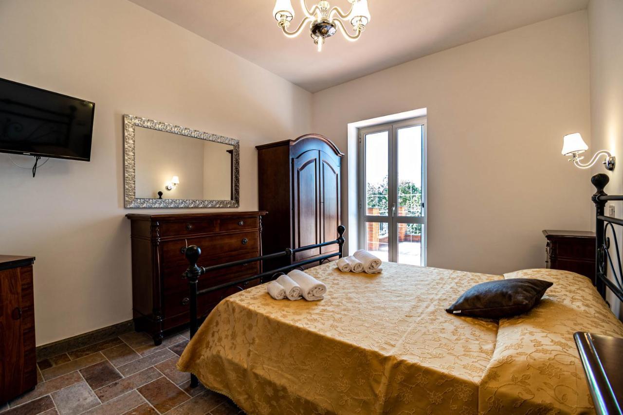 Luxury Villa Arianna Tarano Exteriör bild